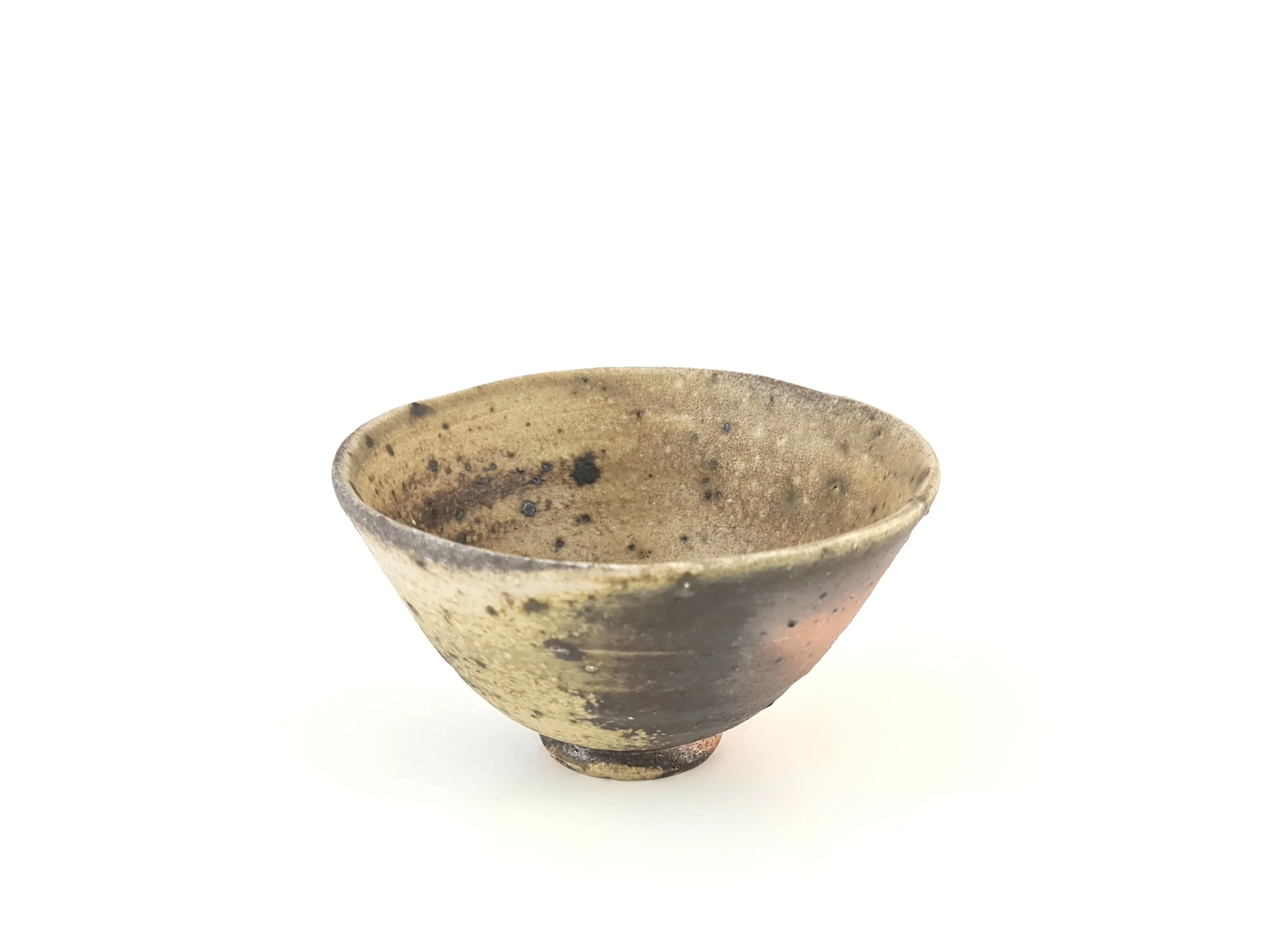 Rankų darbo Chawan arbatos puodelis – Hira-chawan forma - Image 6