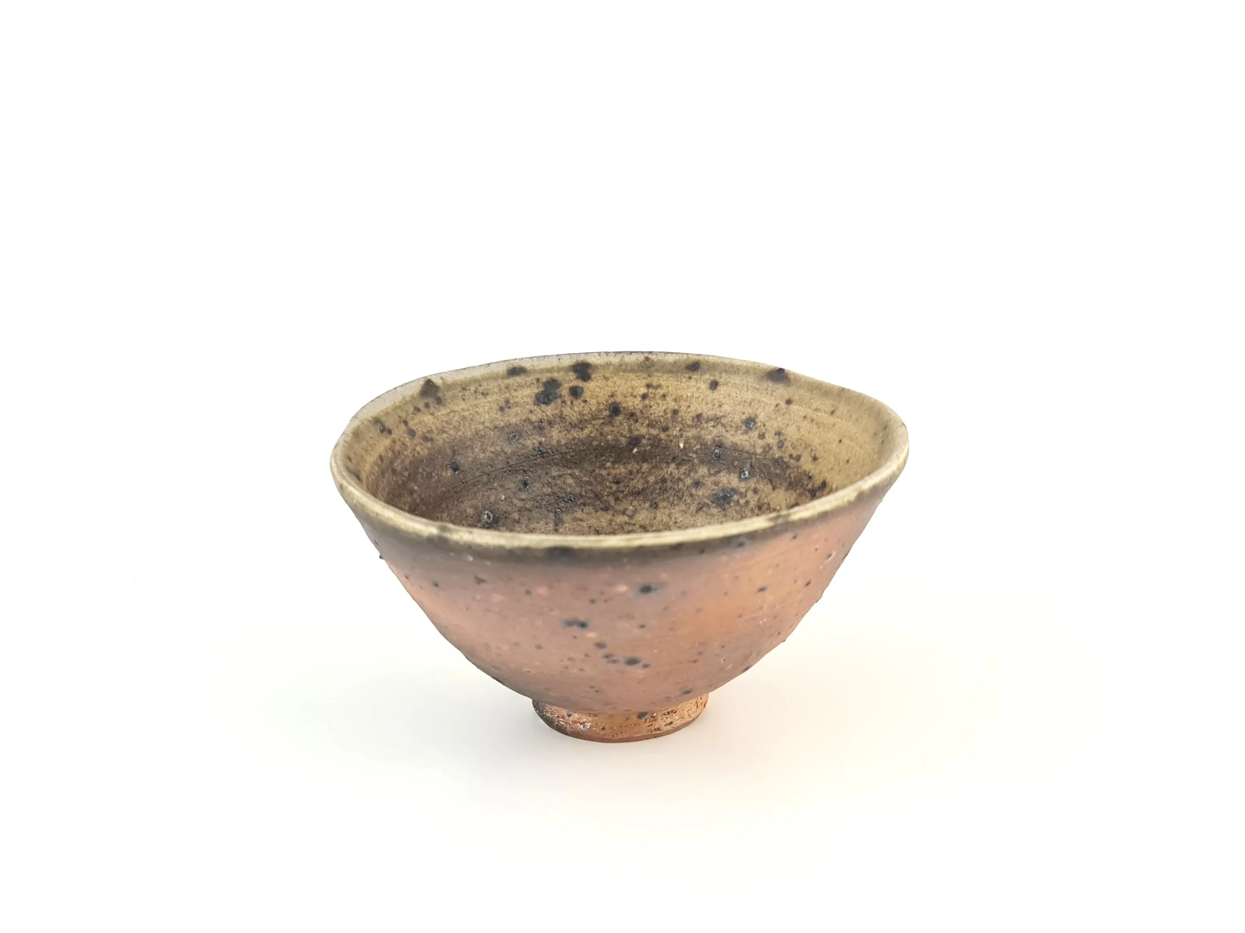 Rankų darbo Chawan arbatos puodelis – Hira-chawan forma - Image 9