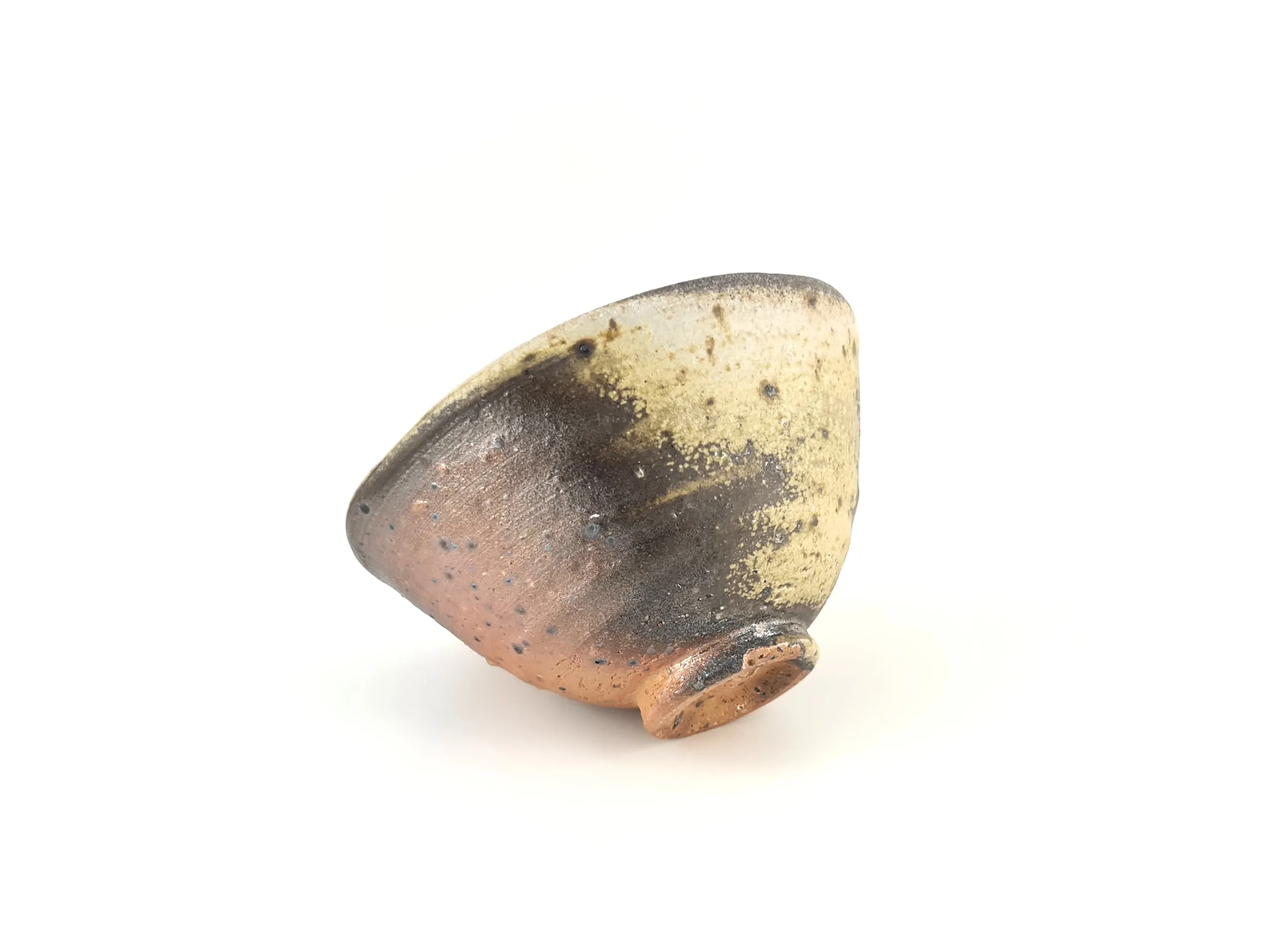 Rankų darbo Chawan arbatos puodelis – Hira-chawan forma - Image 7